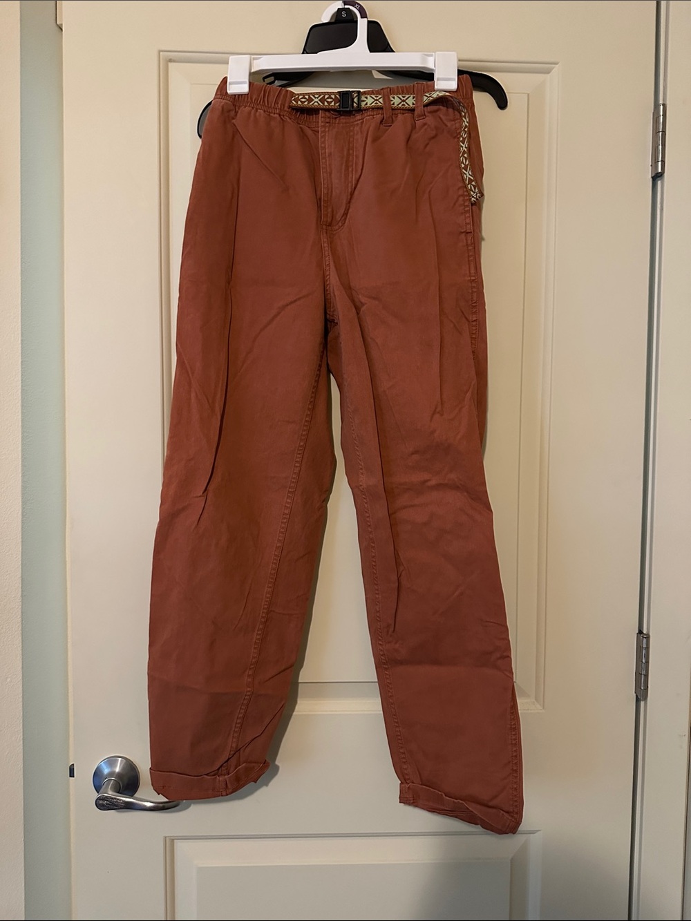 Women's Straight-Leg Pants in Rust Brown
